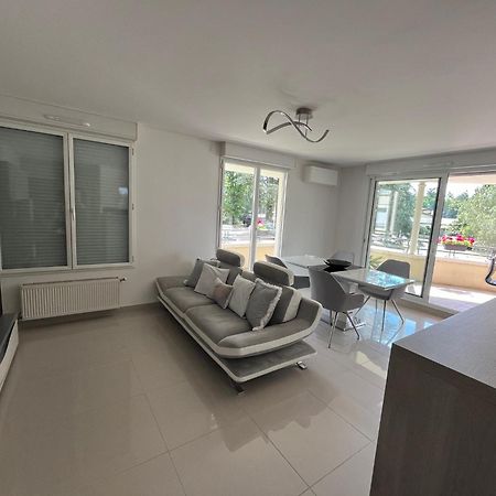 Appartement Entierement Equipe Charbonnières-les-Bains Εξωτερικό φωτογραφία
